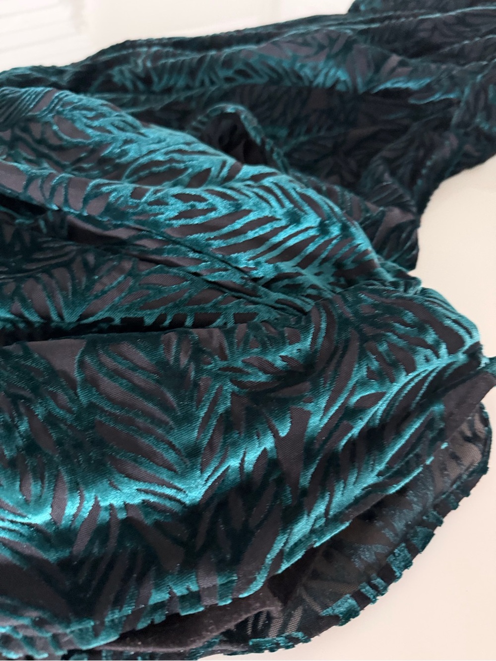 Taylor Teal off-shoulders Crisscross Evening Gown - Picture 9 of 12